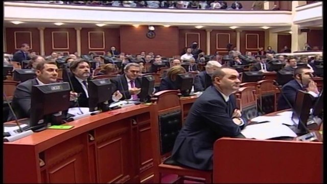Ndryshimet në ligji për partitë politike. Ulet pragu i përfitimit nga 17 mijë në 10 mijë vota