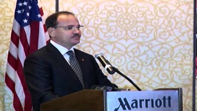 Nishani vijon takimet në SHBA. Dekoron grupimin për çështjet shqiptare dhe Robert Aderholt