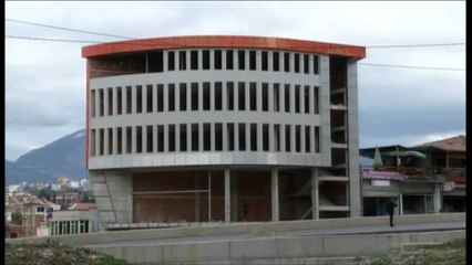 INUK-ut nuk i "ndez" fitili tre here, pas 3 tentativash pallati hidhet në erë