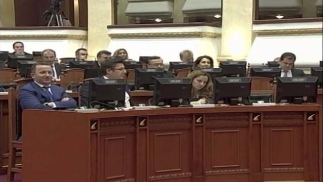 Lëvizjet në polici, Kuvendi miraton ngritjen e komisionit hetimor