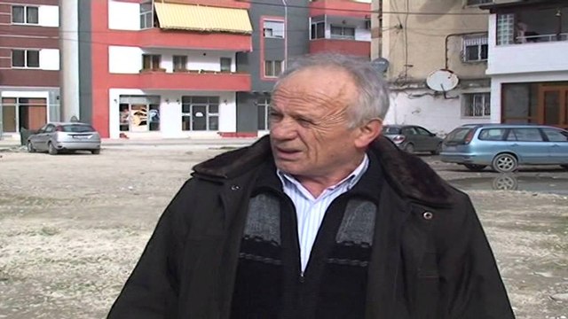 Berat, mungesa e investimeve, përmbyten rrugët e qytetit brenda pak minutash