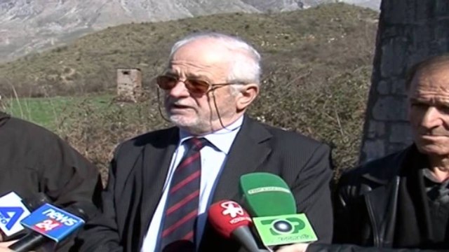 Thirrjet antishqiptare në Himarë, të rinjtë apel për Venizelos: Të kërkojë falje