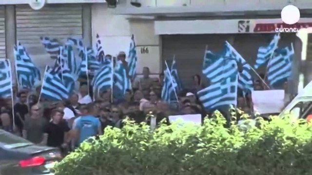 Veprimtaritë 'kriminale' të Agimit të Artë, prokuroria helene gati akuzat për 9 deputetë