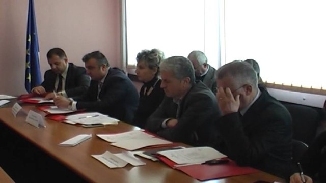 Durrës, ndarja e re territoriale, opozita nuk merr pjesë në takimin e Prefekturës