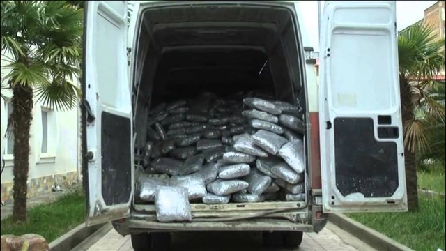 Edhe dy ton hashash nga Lazarati, droga me destinacion Italinë, 3 në pranga