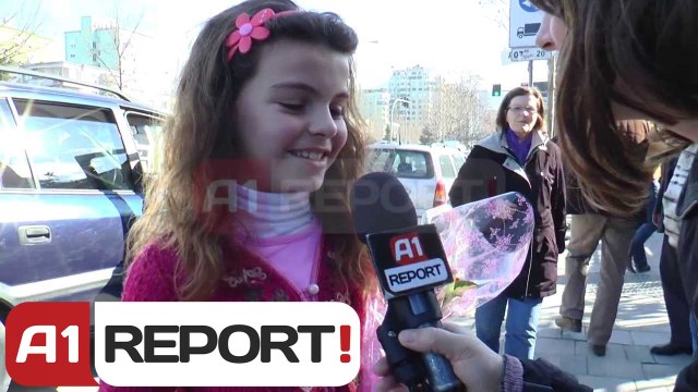 A1 Report - 7 Marsi festohet në të gjithë vendin, urime e dhurata për mësuesit