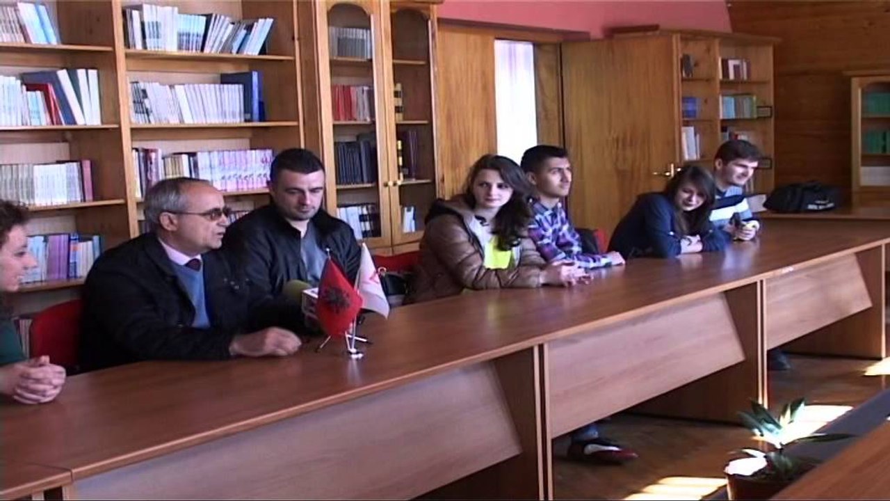 Lezhë, mirënjohja për mësuesit e vjetër, LRI organizon aktivitet për festën e 7 Marsit