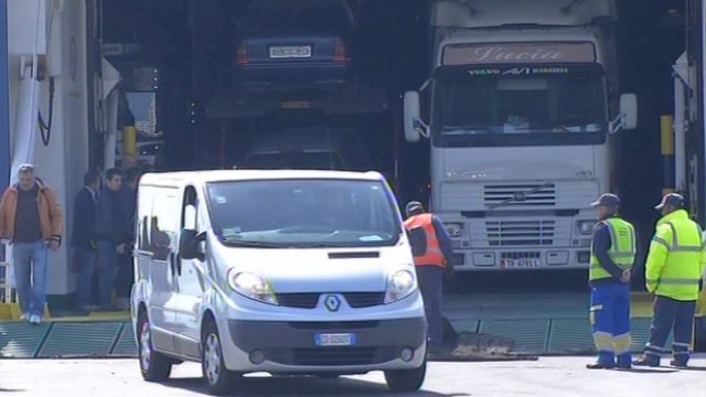 Lamtumira për motrat Dobrushi, ceremonia mortore në shtëpinë e tyre në Kukës