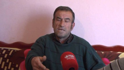 Télécharger la video: Pogradec, familja e Ervis Alinjit akuza Almir Dacit: Na ka çuar djalin në Siri