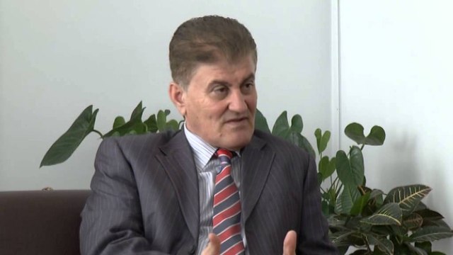 Gjuhëtari Rrokaj sjell botimin e ri: Keqardhje për trajtimin që po i bëhet gjuhës shqipe