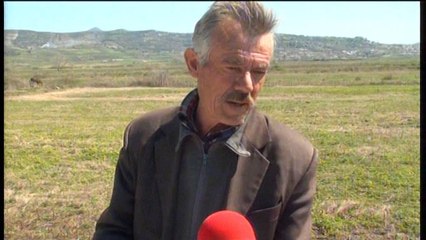 INUK "ndez motorrin" në autostardë, shemb godinat në aksin rrugor Levan-Tepelenë