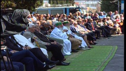 Kremtohet dita e sulltan Novruzit. Besimtarët bektashianë marrin pjesë në ceremoninë e Kryegjyshatës