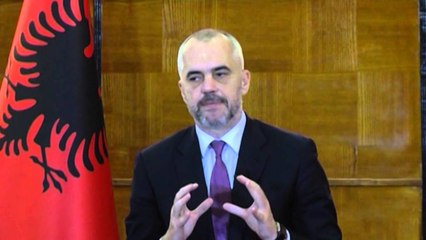 Shahu në shkolla,Gerry Kasparov në Shqipëri për të mbështetur këtë projekt