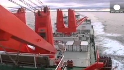 Kërkimet për avionin e zhdukur, operacioni në një tjetër zonë të oqeanit