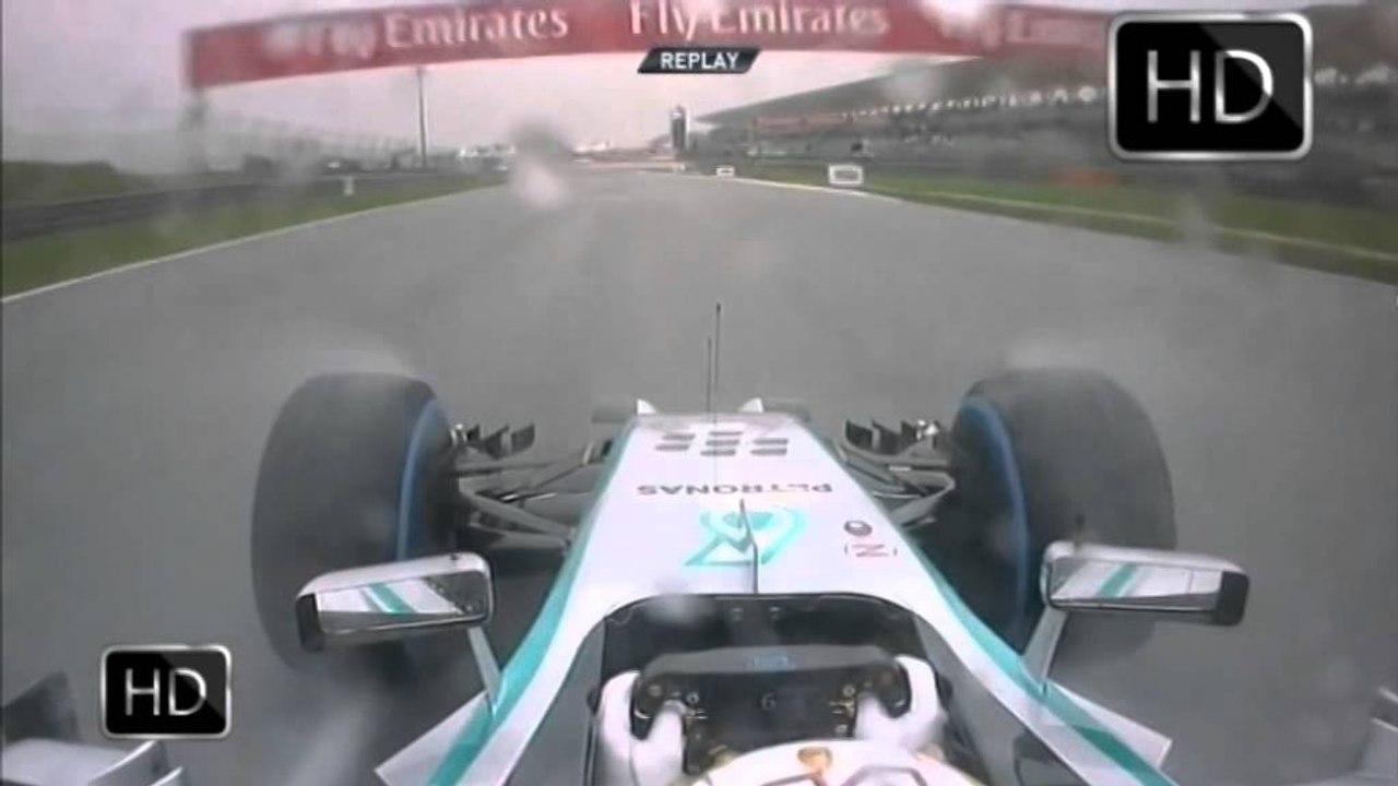 F1, Hamilton fiton në Malajzi, në podium bashkë me Rosberg dhe Vettel