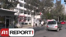 A1 Report - Tirane, sherr mes dy të rinjve plagoset me thike 24-vjeçari