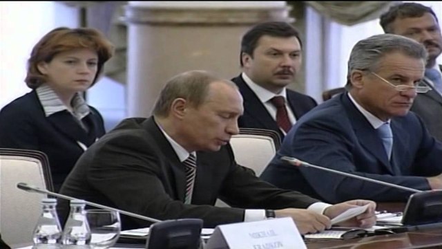 Protestat, shtohen tensionet në Ukrainë. Presidenti mbledh një takim urgjent të sigurisë