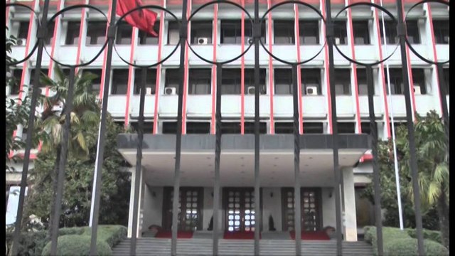 Bushati vizitë në Gjermani. Takim me homologun Steinmeier