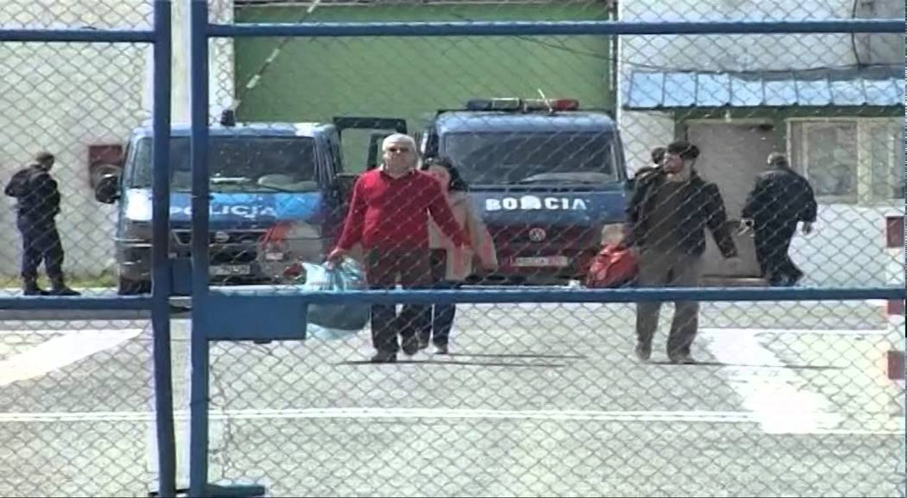 Burgjet "hapin" dyert, mbi 130 të burgosur ikin nga burgu i Kosovës e Fushë Krujës