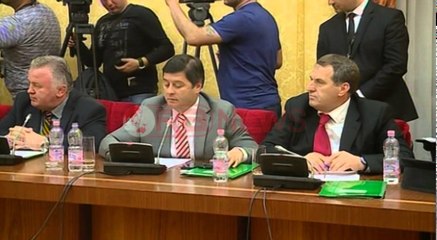 Noka "nxjerr" sms e Ramës për Ministrin, Tahiri mohon. PS akuza PD për përgjim të qeverisë