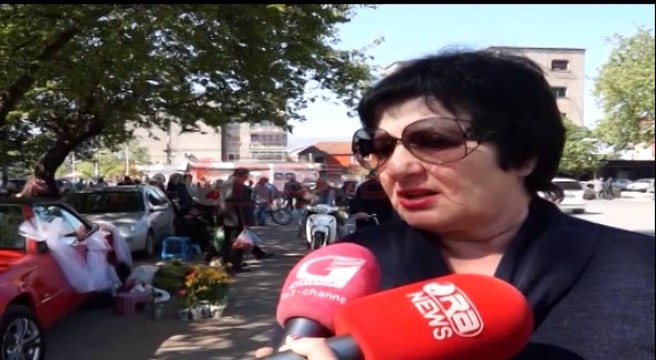 Trotuaret kthehen në vitrina, qytetarët: Nuk ka asnjë siguri se çfarë konsumojmë