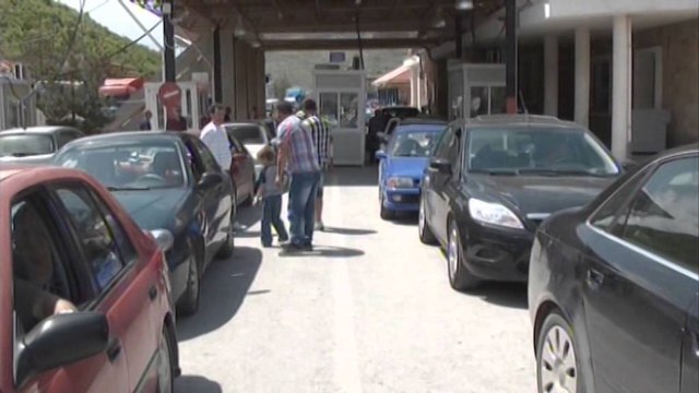 Emigrantët kthehen për Pashkë. Fluks, në pikat e kalimit kufitar