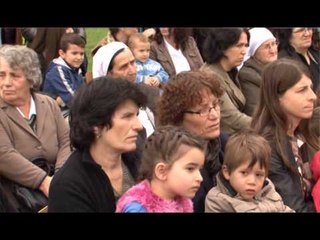 Lajme - Homazhe në Hereç Festa e Shkollës