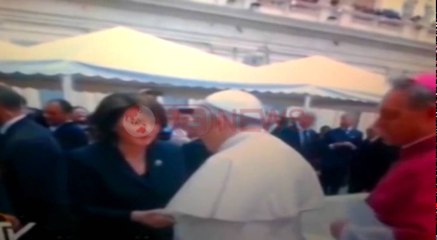 Presidentja e Kosovës në ceremoninë e shenjtërimit të dy Papëve