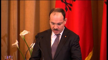 Nishani, nderon Hasan Prishtinën. Vlerësim edhe për proceset integruese të Kosovës