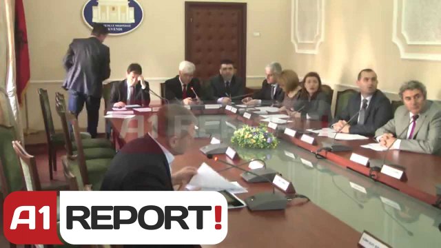 A1 Report - Drafti per arsimin e larte, Vasili: Nuk sjell asnje risi, krijon klientelizem