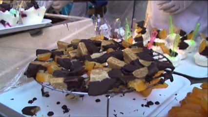 "Neranxi" dominon panairin në Sarandë, gatime me midhje për qytetarët