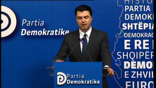 Basha i kundërpërgjigjet Ramës. Bëhu burrë, mbaj përgjegjësi dhe dorëhiqu