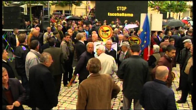 PD nis protestën para parlamentit. Kërkon dorëheqjen e kryeministrit Rama dhe qeverisë së tij