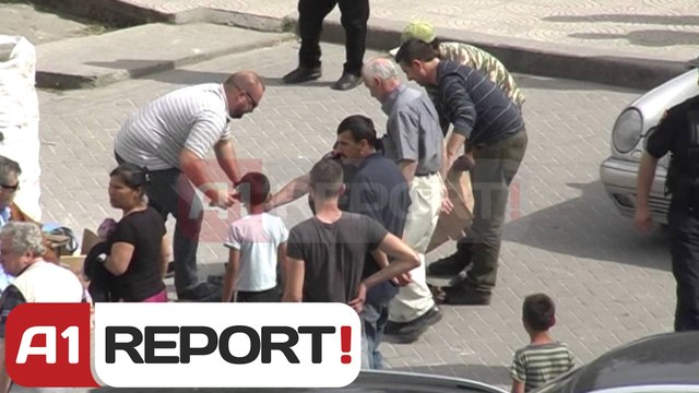 A1 Report - Durres,vetëdigjet nje 64-vjeçar, shpetohet nga nje kalimtar i rastit