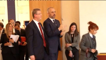 Brukseli rekomandon statusin. Progres raporti skaner për qeverinë 'Rama'