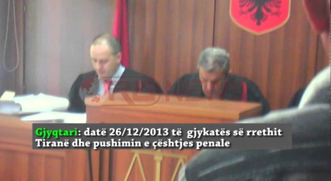 Dënon një të pafajshëm dhe gjykon Alarm , gjyqtari rrezikon shkarkimin