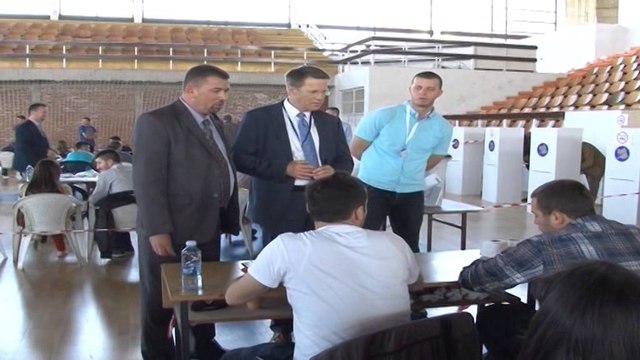 Kosova voton 2014 ! Pjesëmarrje e ulët, procesi i qetë dhe transparent