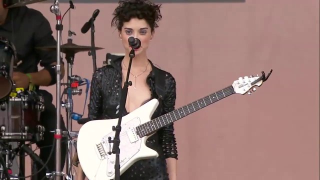 St. Vincent - Digital Witness (Live at Outside Lands 2015)