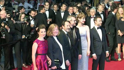 Jean-Hugues Anglade fica ferido em ataque a trem