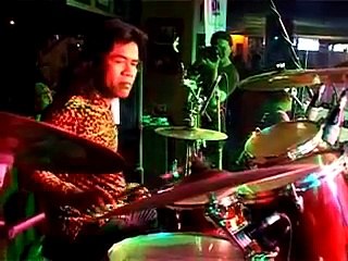 MAY Unplugged @ Planet Hollywood 12 - Sendiri