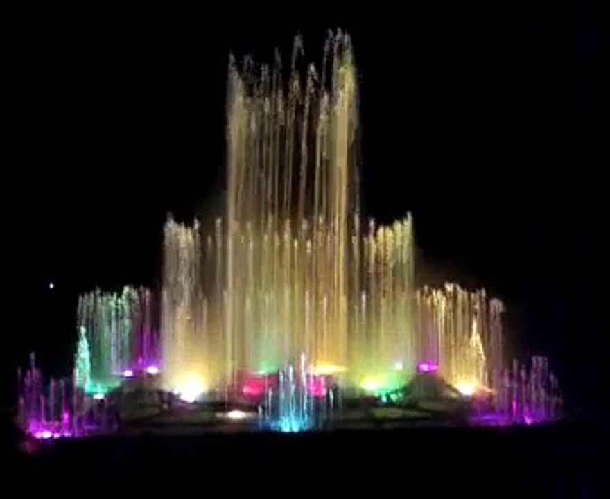 MUSICAL FOUNTAIN OF BRINDAVAN GARDEN ,MYSORE BY MADHAV