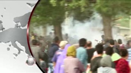 #MundoEnClaro. Disparan gas lacrimógeno a migrantes