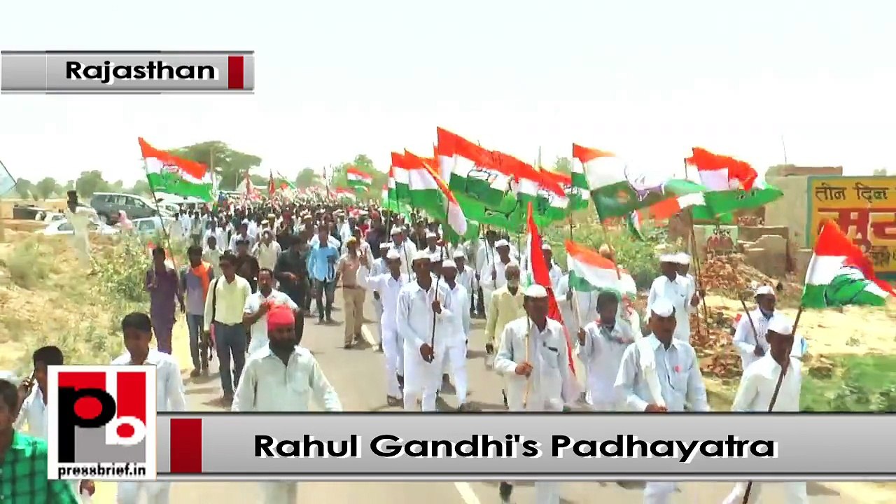 In Rajasthan, Rahul Gandhi holds Padayatra, tar...