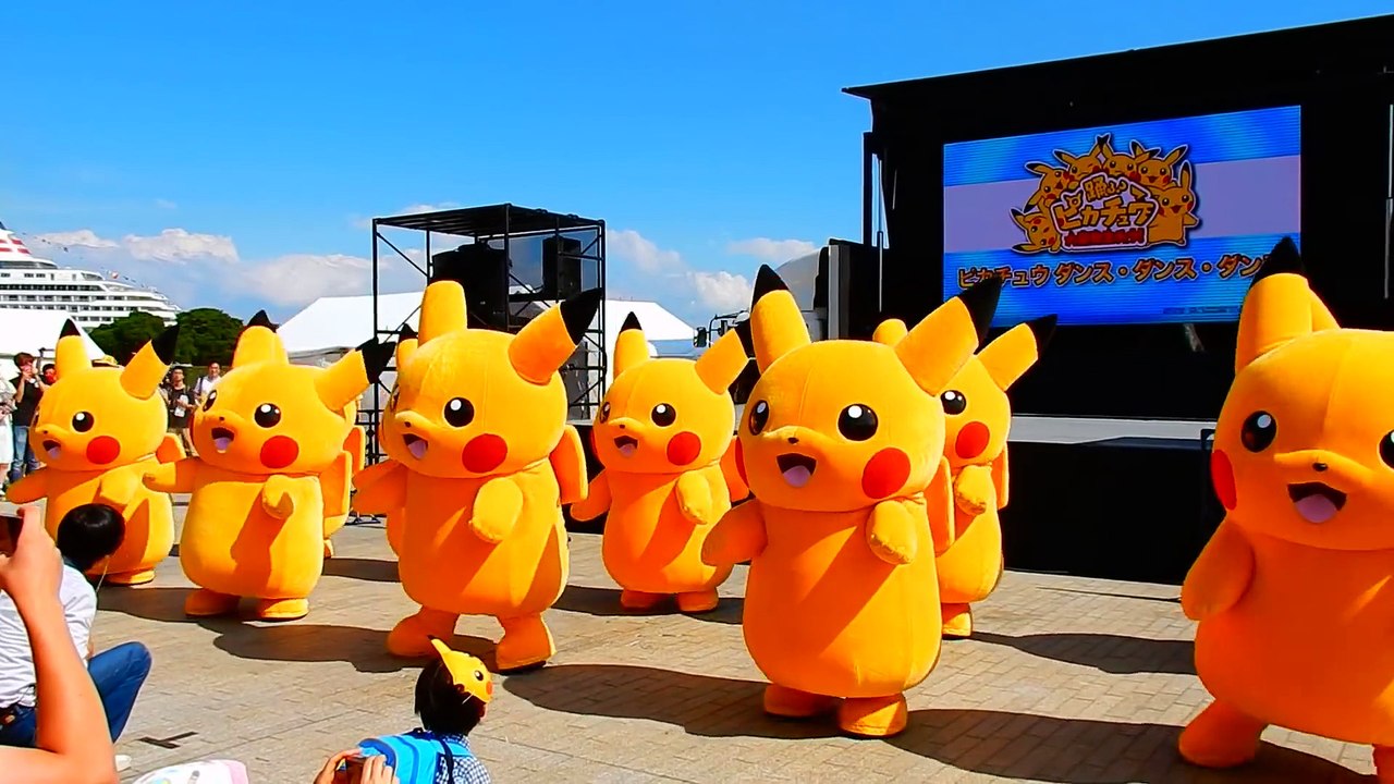Des Pikachu géants dansent pendant cet évenement au japon - Choré magique