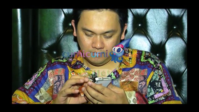 Gugat Harta Gono-Gini, Farhat Kesulitan Keuangan? - Silet 22 Agustus 2015