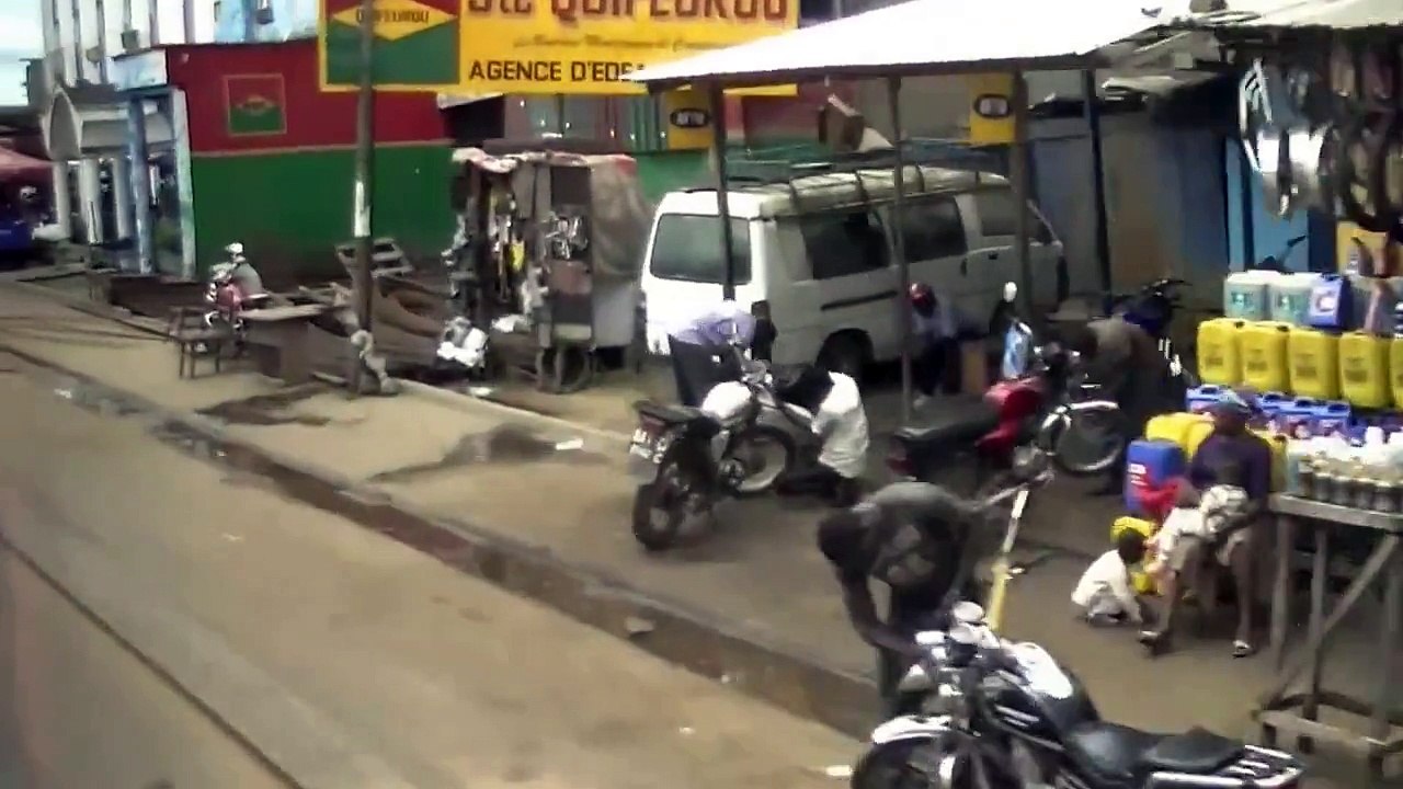 AXE LOURD  YAOUNDE -  DOUALA  (2013)