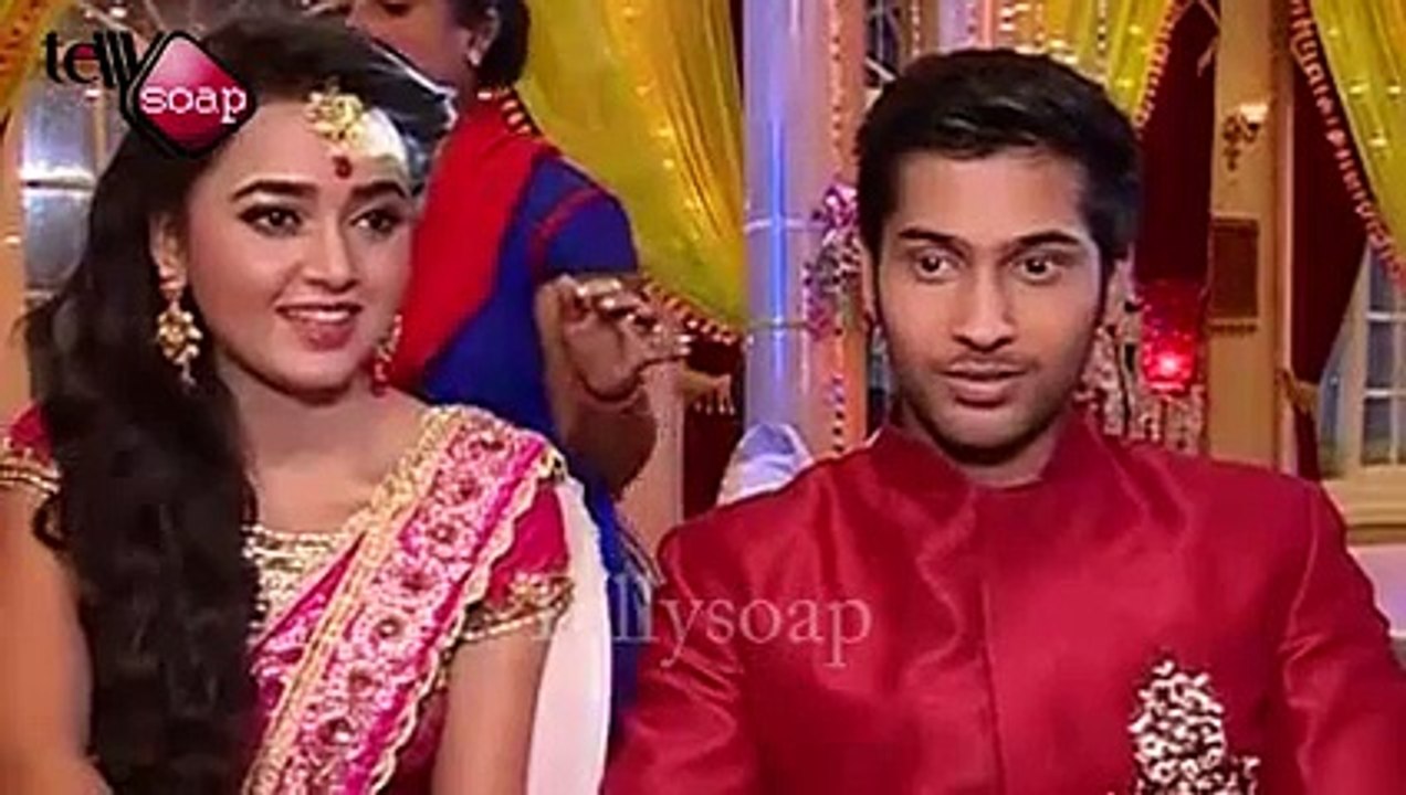 Swara Aur Lakshya Aaye Phir Kareeb Jisse Dekh Ragini Ko Hue Jalan - 22 August 2015 - Swaragini