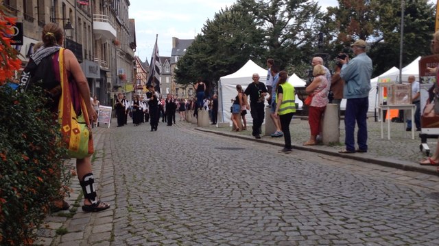 Défilé de la Saint-Loup