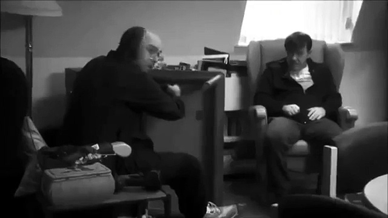 Karl pilkington is scared for 10 minutes