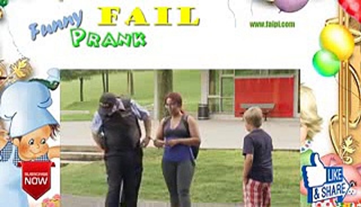 Funny Handcuff Fail ! 1hBySe0CIP4